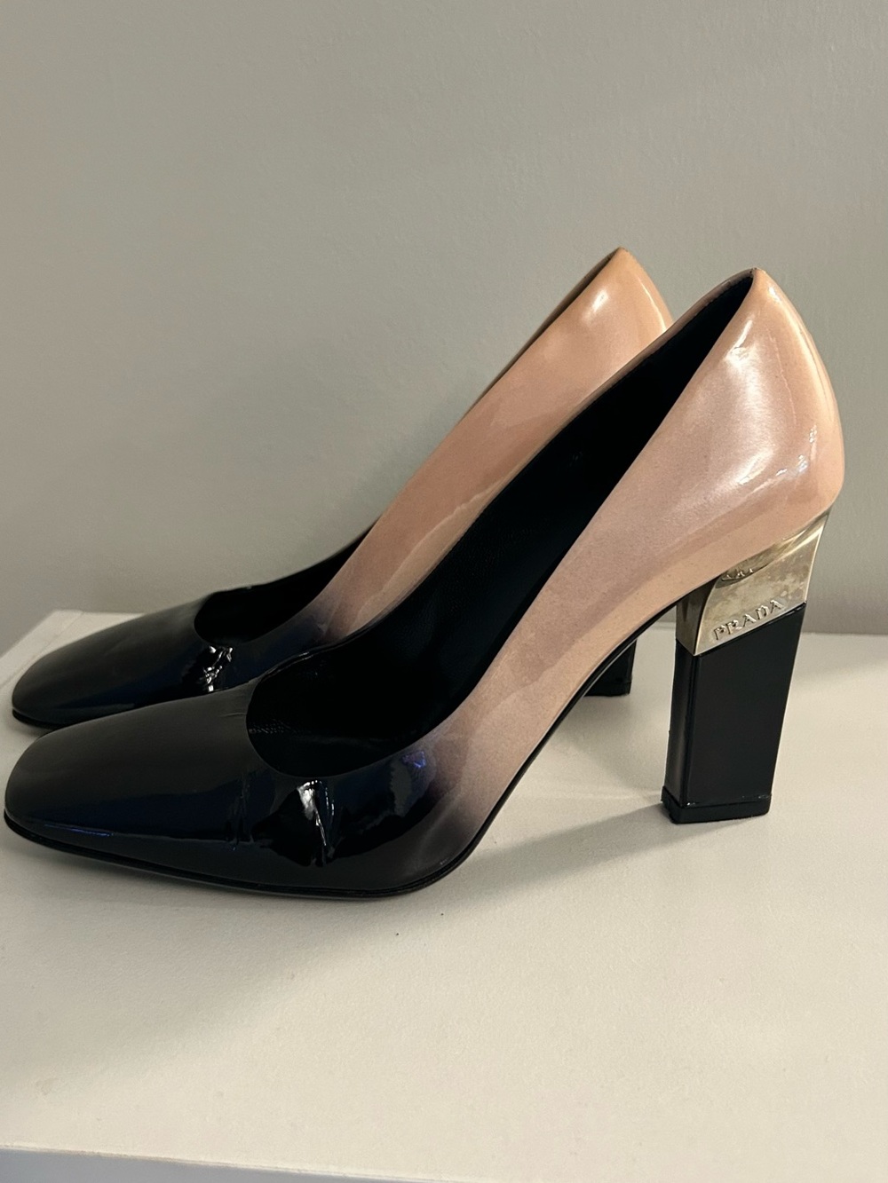 Authentic Prada Patent Leather Ombré Block Heel Pumps EU 38.5 Made in Italy